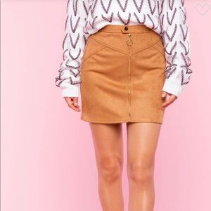 NWT! Suede Mini Skirt Small Light Brown
